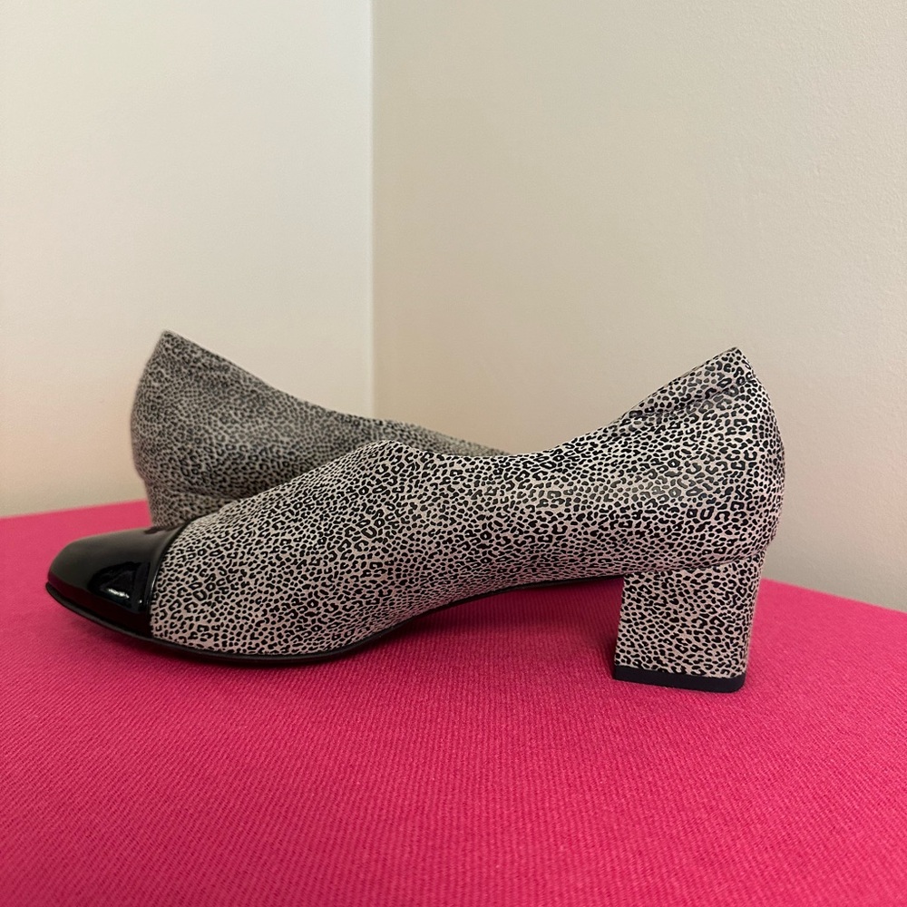 NEVER WORN BeautiFeel suede shoes - size 41